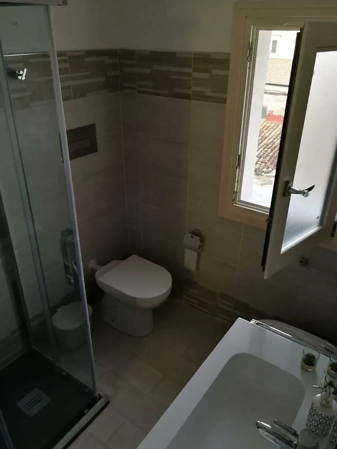 Sopra I Tetti Di Ballaro Palermo Apartment